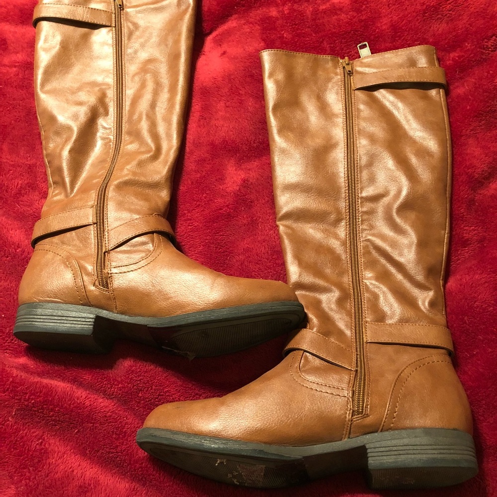 Bamboo boots